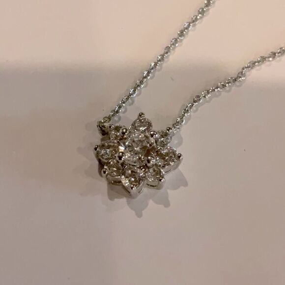 3 piece earring necklace set - Picture 3 of 3